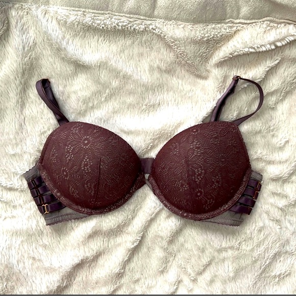 Victoria’s Secret Very Sexy Push-Up - Picture 1 of 3